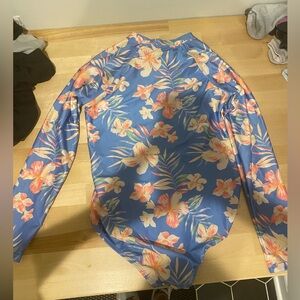 Girls size 10/12 plus bathing suit.